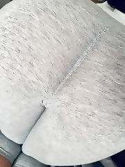 Hot ass mom in leggins